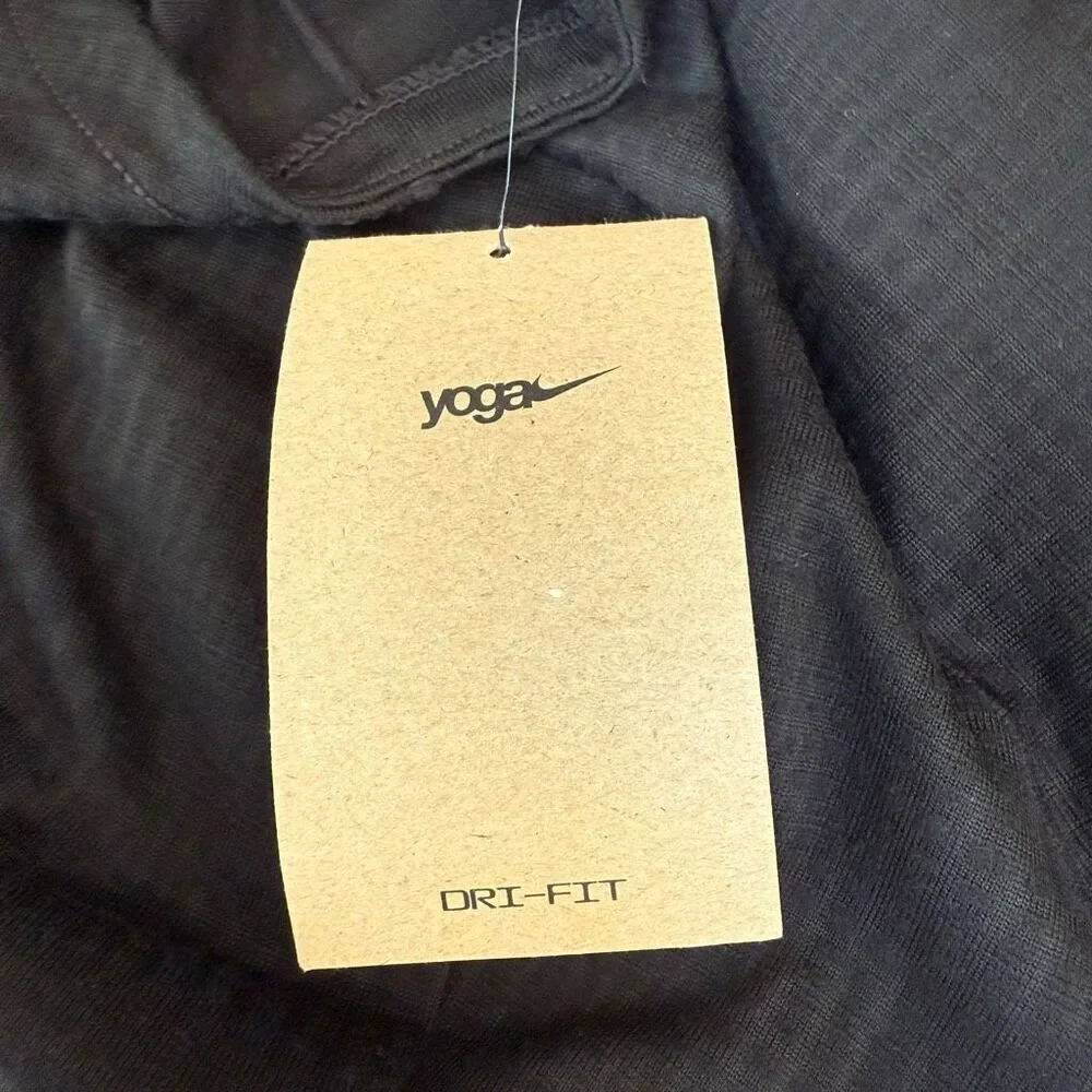 Nike Yoga Long Sleeve Top Mens Black Dri Fit Thumbholes textured size S NWT